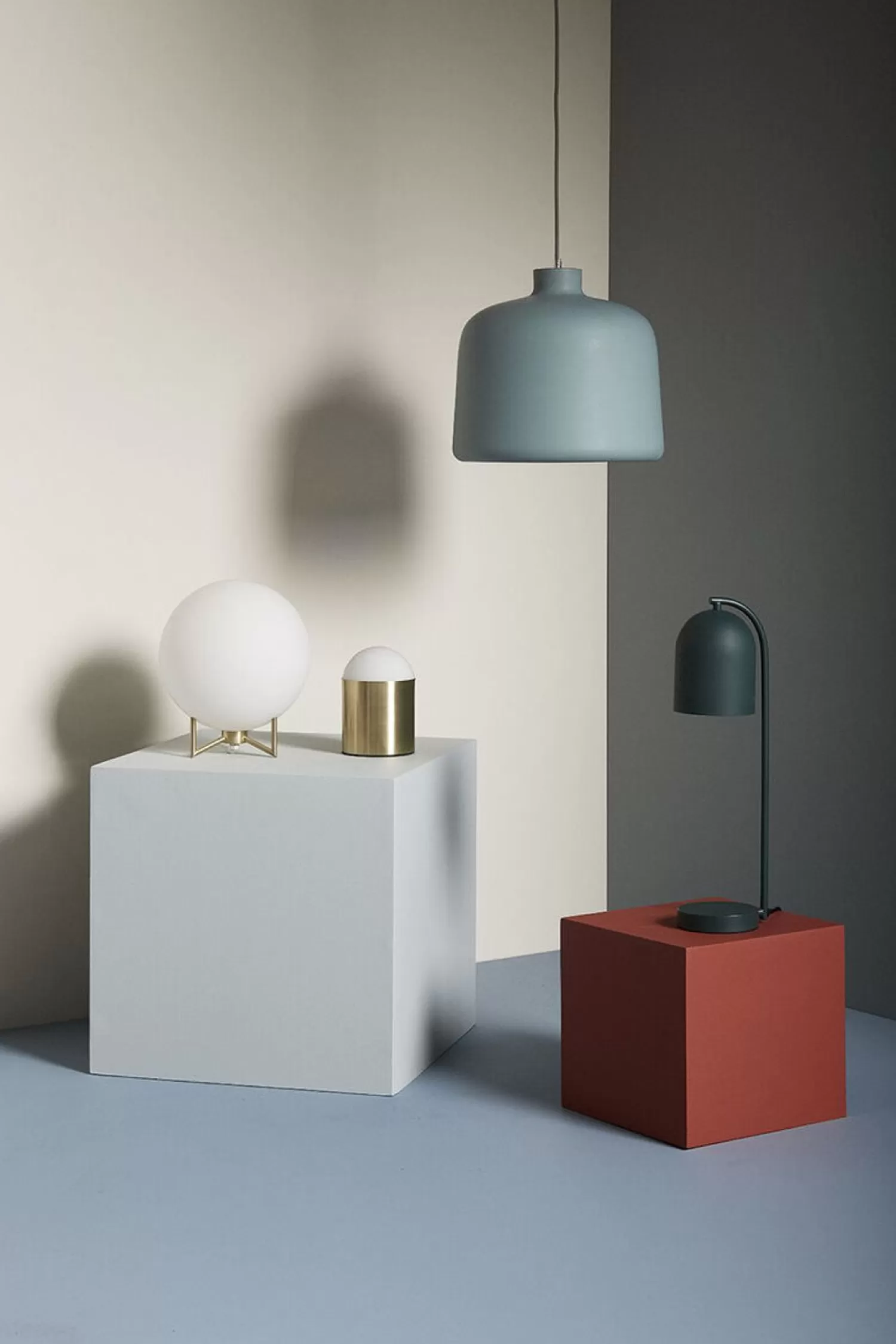 Hübsch Table Lamps^Sculpture Table Lamp Brass Brass, White