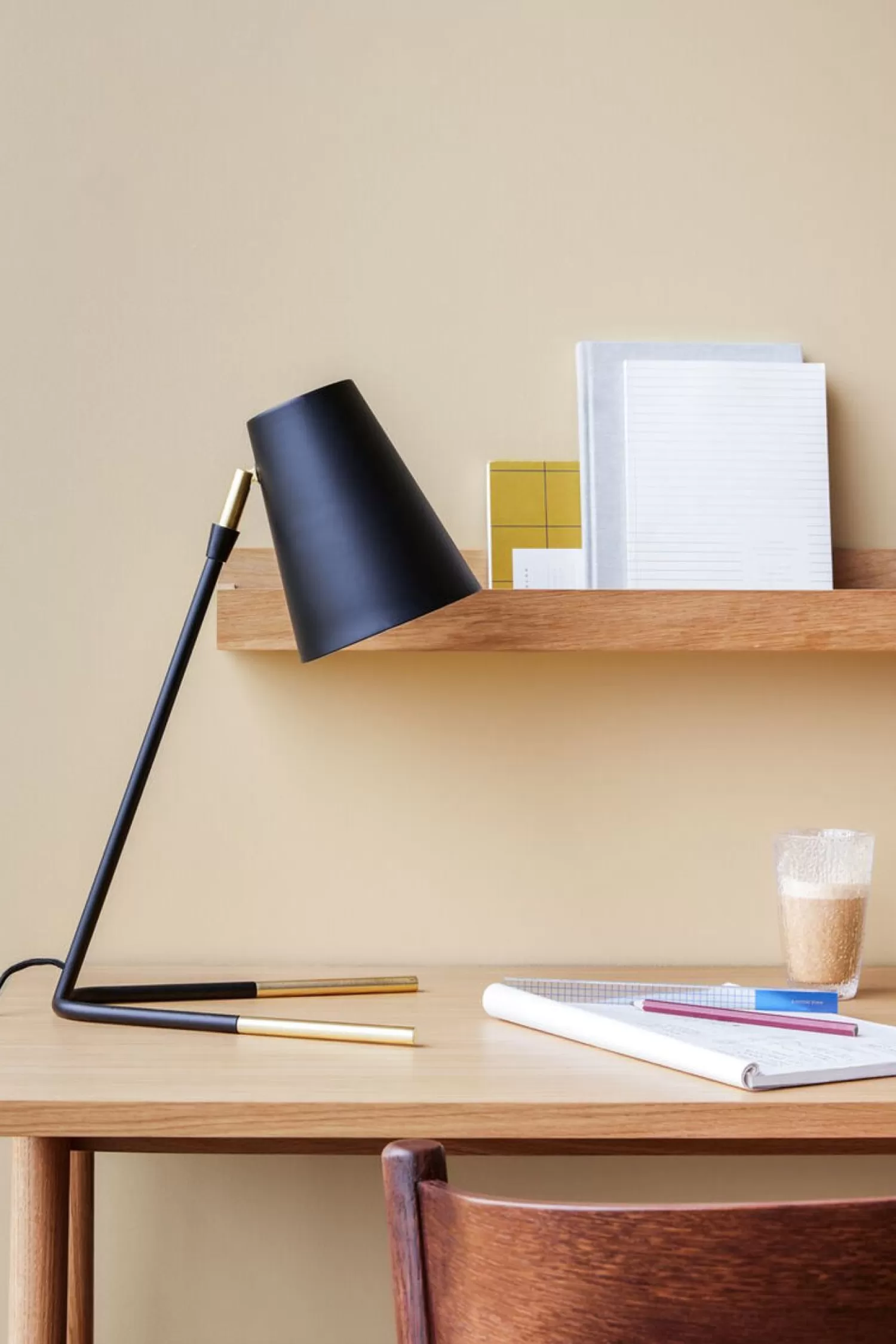 Hübsch Table Lamps^Slant Table Lamp Black Black, Brass