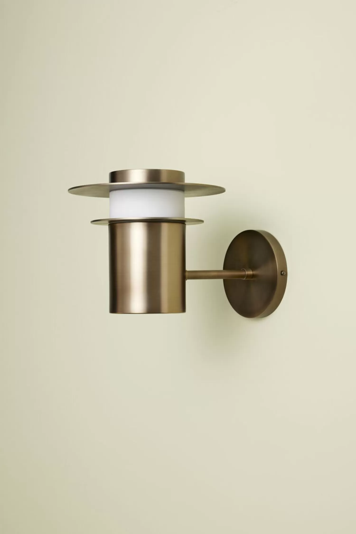 Hübsch Outdoor Lights^Suburb Outdoor Light Burnished Brass